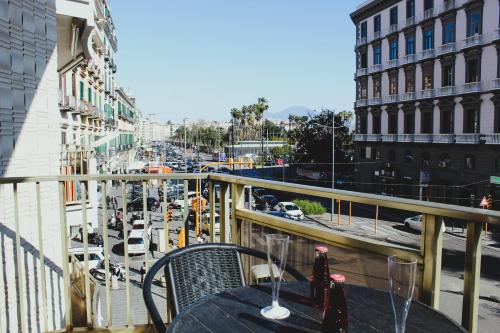 Punto Felice Riviera - Centro Città Lungomare Caracciolo 2