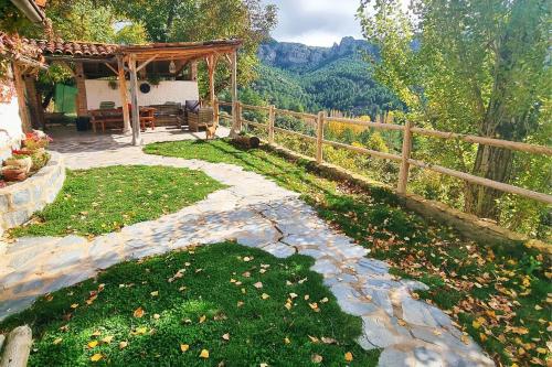 . Casa los chaparrales