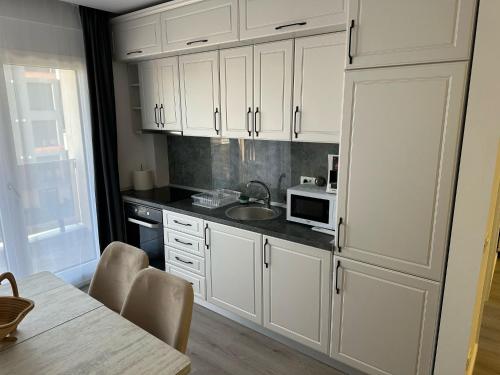 Apartament Adora De Luxe Apart Hotel