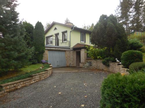 Ferienhaus Am Freibad in Bad Berka, Deutschland