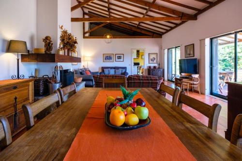 Sintra MCountryVillas-Stunning View, Garden&Pool in Morelinho