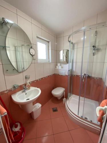 Apartmani Lukšić - image 10