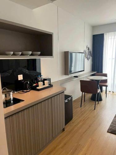 Wyndham Lynn Times Thanh Thuy in La Phu