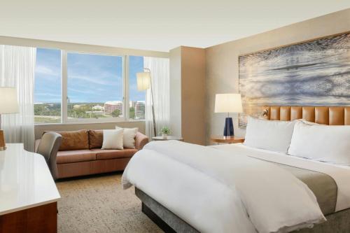 Traditional, Guest room, 1 King room in The Westin Fort Lauderdale
