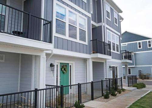 Modern 3br Ski Retreat Mountain Views & Garage