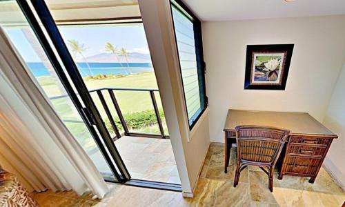 Apartment with Sea View image 9