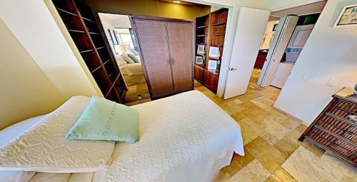Apartment with Sea View image 7