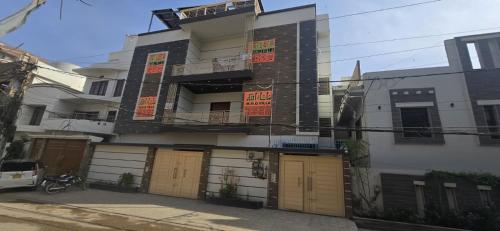 MMQ Villa's, Karachi