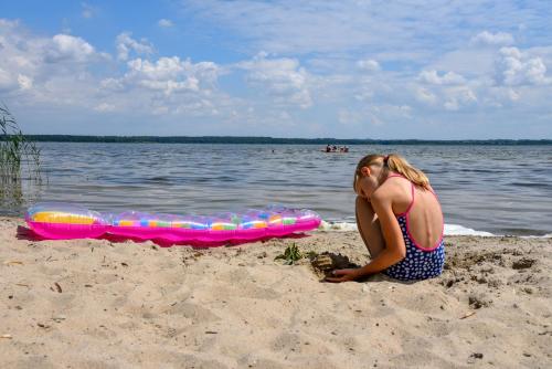 Strand, Bungis - 28 Ferienhäuser Am Grimnitzsee G1 (Bungis - 28 Ferienhauser Am Grimnitzsee G1) in Joachimsthal