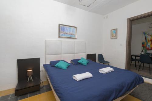 Stylish Valletta 2 bedroom City Centre Apartment with Terrace and Views, La Valletta (foto 4)