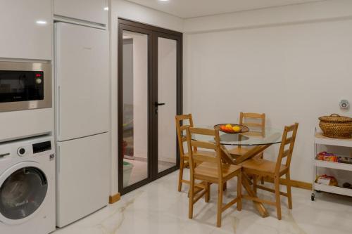 virtuve, Alojamento Rural com Salamandra e AC - 10 min da Barragem do Sabor - Casa do Largo in Mogadouro