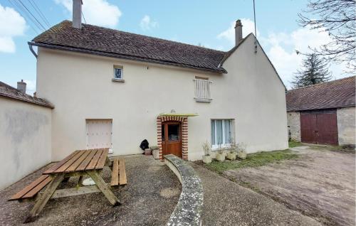 Stunning Home In Egry With Wifi gîte à louer Long-Court