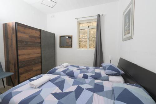 Stylish Valletta 2 bedroom City Centre Apartment with Terrace and Views, La Valletta (foto 7)