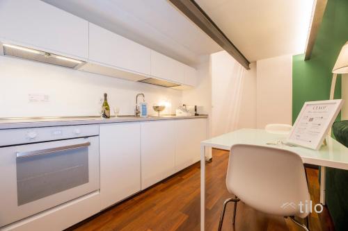City Center Loft, Free Wifi, Lux Design By Tilo, Janov (fotografie 3)