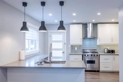 Downtown 2 BDRM Home with Wood Fireplace by StayIn