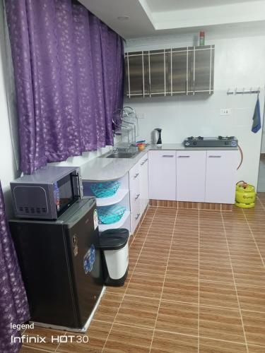 Jukins 2 bedroom home in נניוקי