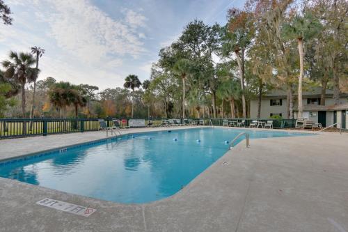 Updated Hilton Head Island Townhome with Deck! - image 3