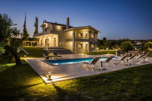 Villa Astoria Exclusive luxury villa in Svoronata with breathtaking views and private grounds – khách sạn tại Livathou
