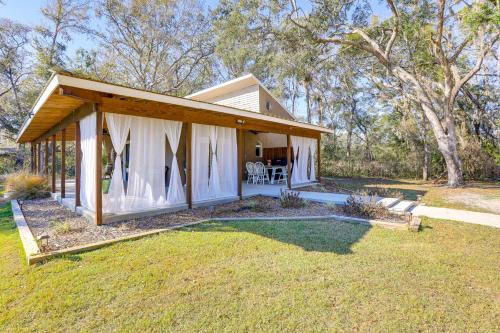 Private Patio w/ View: Peaceful Trenton Home in Archer