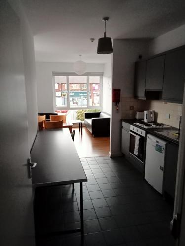 . 2 Bedroom, 2 Bathroom Apartment