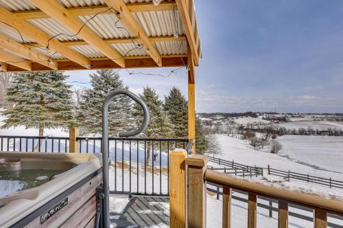 Holmes With a View Studio Millersburg Retreat! Holmes With a View Studio Millersburg Retreat!