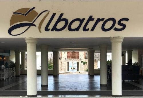 Albatros Cozy Apt in Juan Dolio Town Center