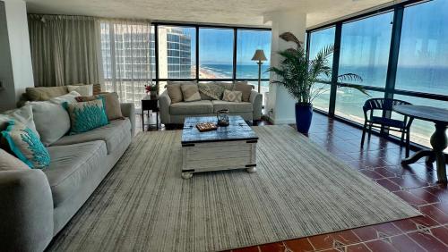 beautiful oceanfront two bedroom condo in Daytona Beach, USA