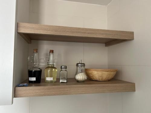 Studio Apartment with Balcony image 9