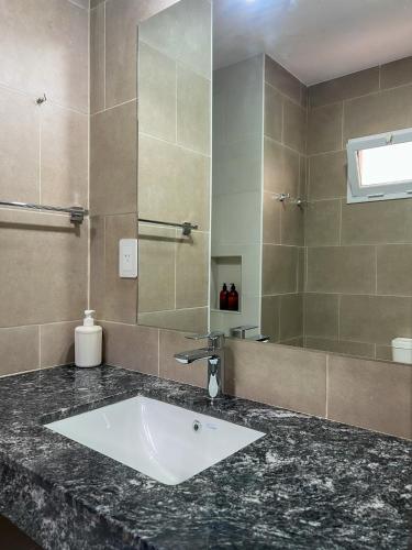 One-Bedroom Apartment image 4