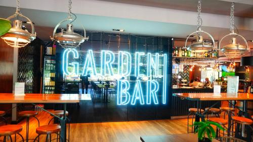 Garden Park Hotel