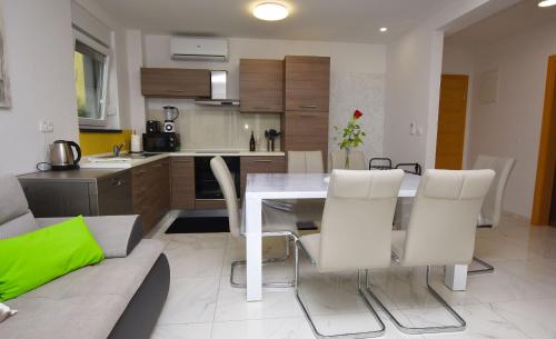 Two-Bedroom Apartment image 3