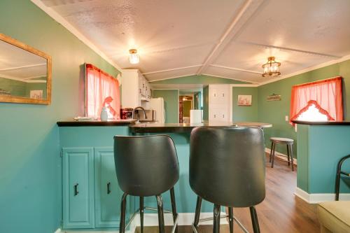 8 Mi to Dtwn Greenville Pet-Friendly Family Home! in Wilson Acres