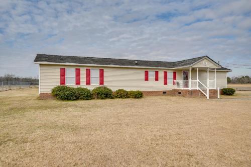 8 Mi to Dtwn Greenville Pet-Friendly Family Home! in Wilson Acres