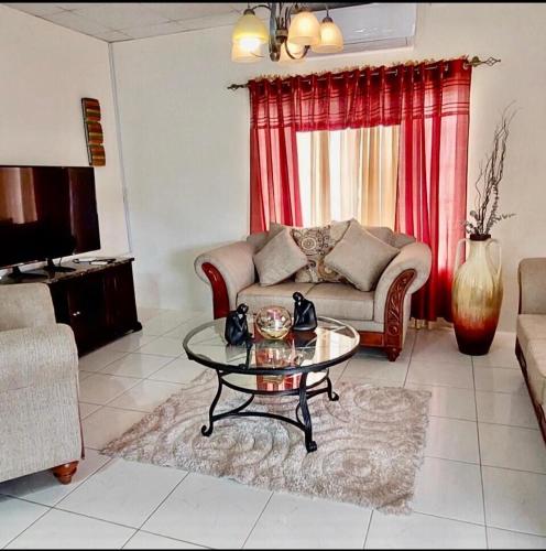 Arima Home - Cozy East - 3 Bedroom in Piarco
