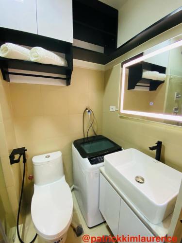 Shore 3 - 1BR Scandi-Industrial Condo Suite by The Bay, Manila (photo 10)