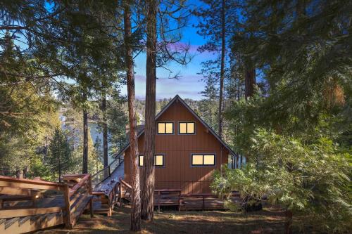 . Golden Peak Cabin home