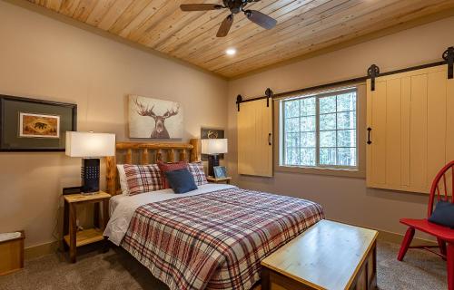 Uncle Chris' Cabin - image 5