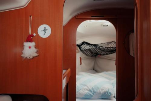 Surfbird Cozy Sailboat Escape, Lisbon (photo 10)