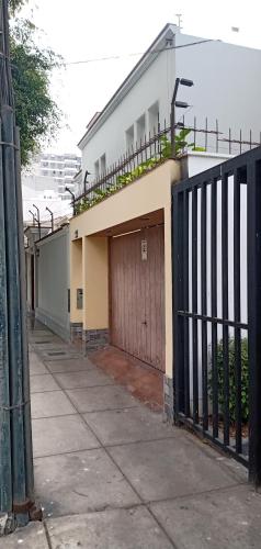 Habitación A1 Trabajar Kitchenette y baño privado