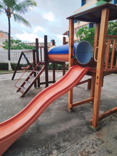 놀이터, Apartamento Punta Brava en el Centro de Tucacas in 투카카스