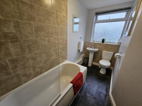Victoria Parade Apartment - image 10