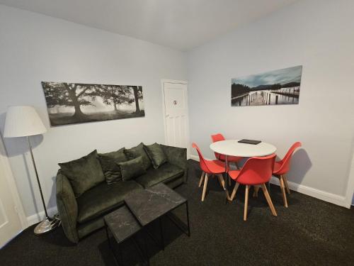 Victoria Parade Apartment - image 9