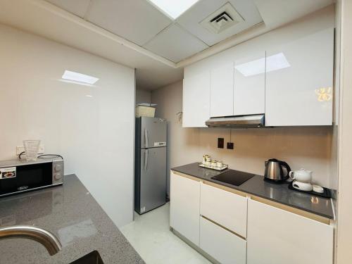 1BHK LUXURY PRIVATE APARTMENT - Dubai Marina - 2 MIN WALK FROM TRAM, Dubai (foto 8)