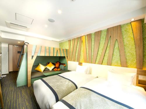 room detail thumbnail 1