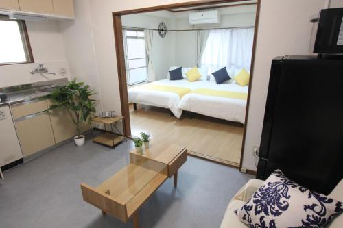 room detail thumbnail 0