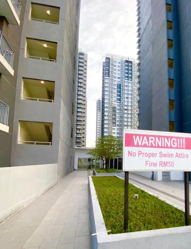 Savanna Executive Suites at Southville by D'KAY HOMES, Pool with Slide in Bangi