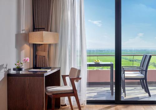 Balcó/terrassa, Kobi Onsen Resort Hue, Affiliated by Melia in Hue