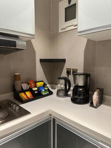 شقة بصالة أنيقة وغرفتين نوم - Elegant living room apartment with two bedrooms, Al ‘Azīzīyah (foto 6)