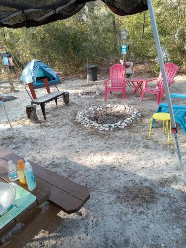 Sky acres aka the tin cottage in Chiefland (FL)