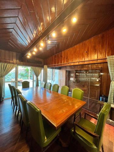 Meeting room / ballrooms, Log Cabin Hotel in Baguio